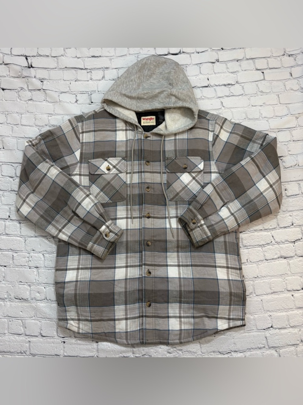 Wrangler Authentics Jacket Mens Large Gray Plaid Hooded Flannel Quilted Shacket